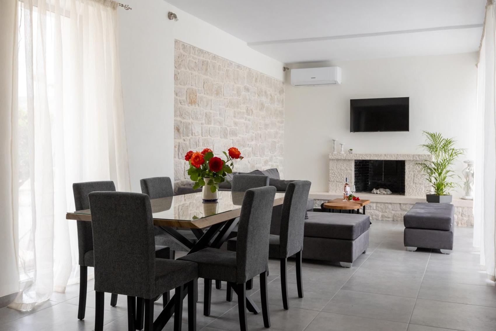 Villa Rafaelia Premium With Private Pool In